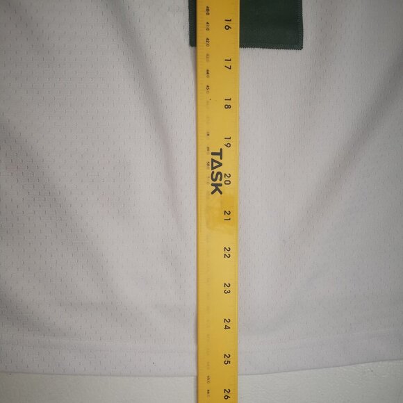 NFL Reebok Youth's Size Medium NY Jets #4 Favre White & Green V-neck Jersey - Picture 11 of 13